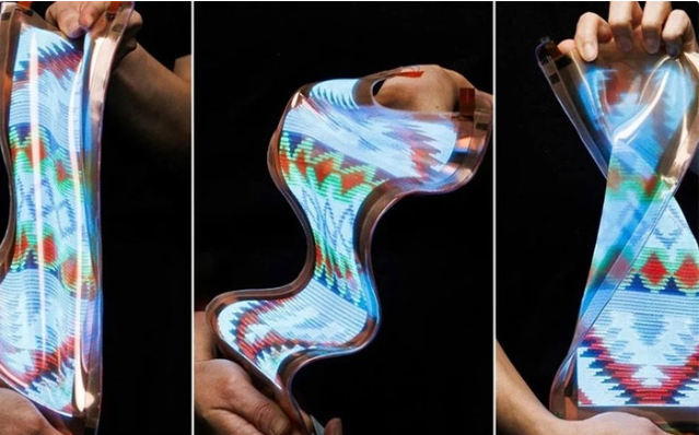 LG Unveils World’s First Stretchable Display That Can ‘Transform’ From 12 Inches to 18 Inches